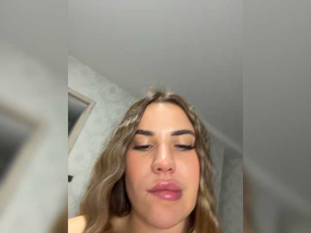 Elisavetaa live cam on BongaCams