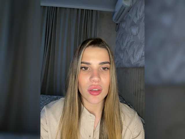 Elisavetaa live cam on BongaCams