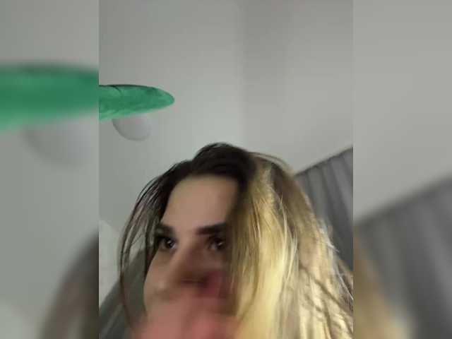 Elisavetaa live cam on BongaCams