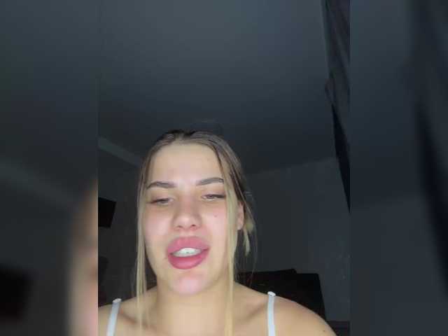 Elisavetaa live cam on BongaCams