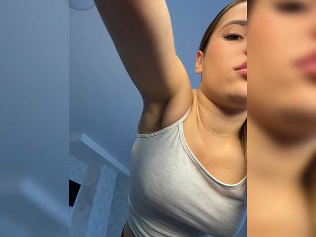 Elisavetaa live cam on BongaCams