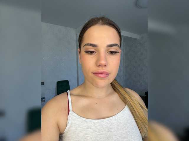Elisavetaa live cam on BongaCams