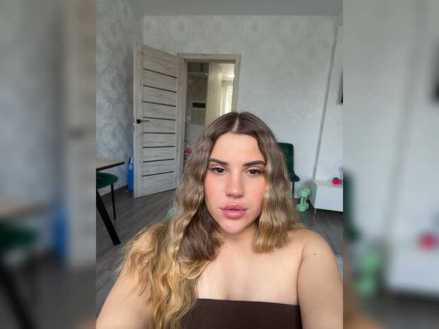 Elisavetaa live cam on BongaCams