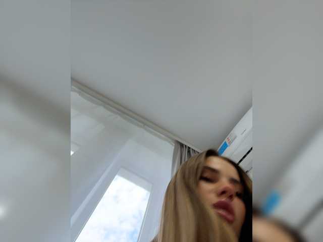 Elisavetaa live cam on BongaCams