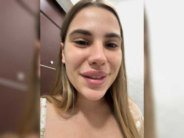 Elisavetaa live cam on BongaCams