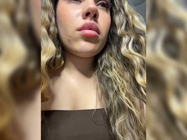 Elisavetaa live cam on BongaCams