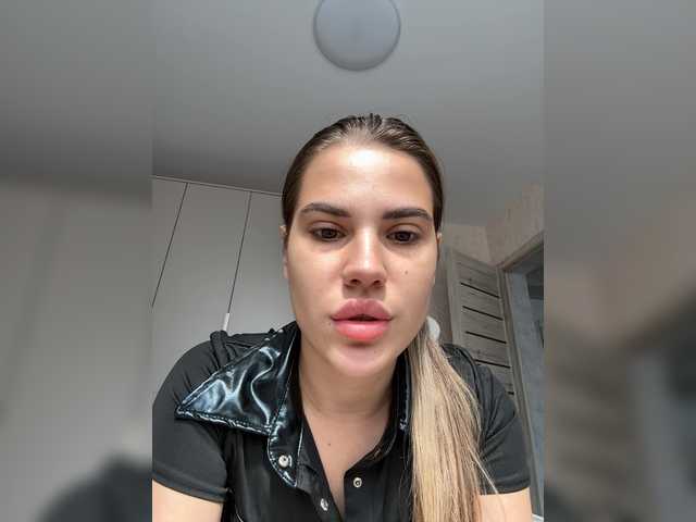 Elisavetaa live cam on BongaCams