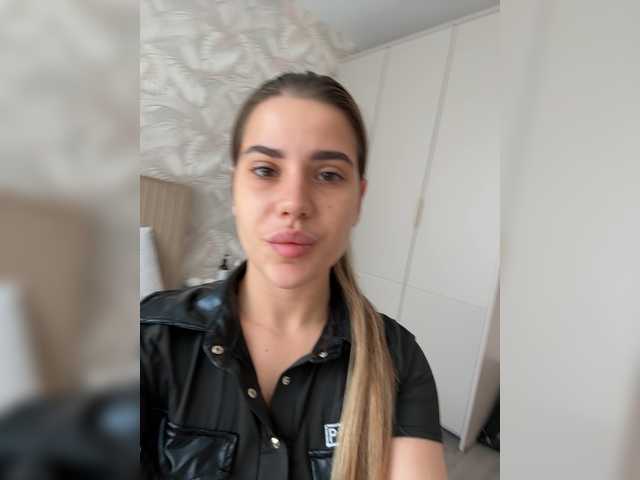 Elisavetaa live cam on BongaCams