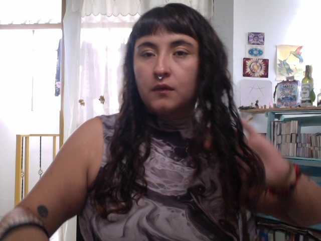AlmaVolcan88 live cam on BongaCams