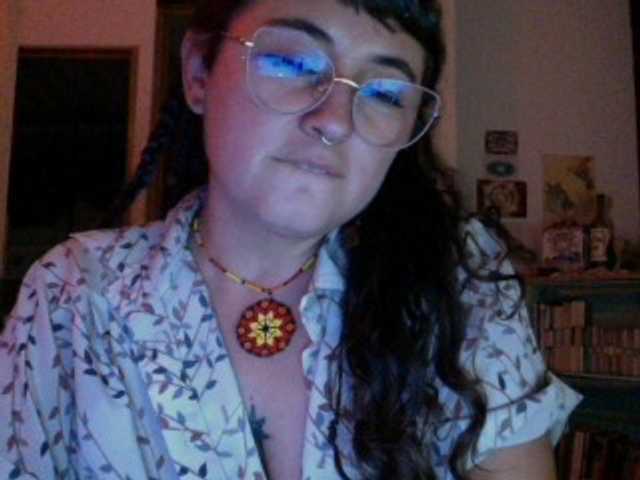 AlmaVolcan88 live cam on BongaCams
