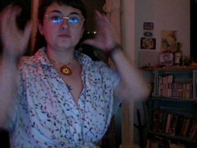 AlmaVolcan88 live cam on BongaCams