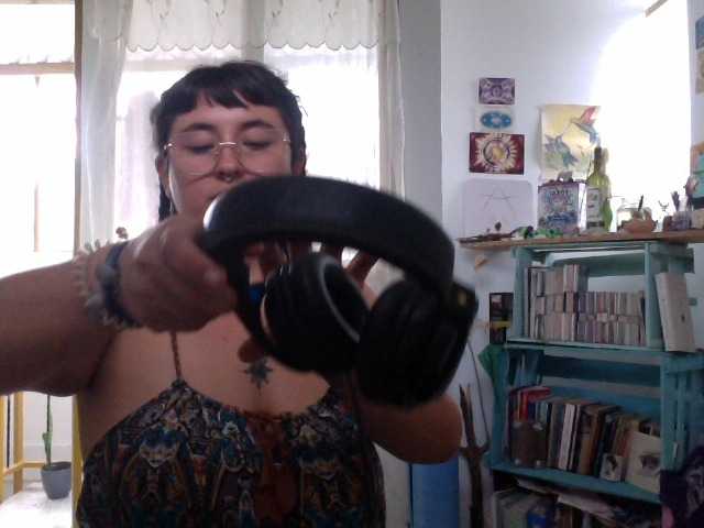 AlmaVolcan88 live cam on BongaCams