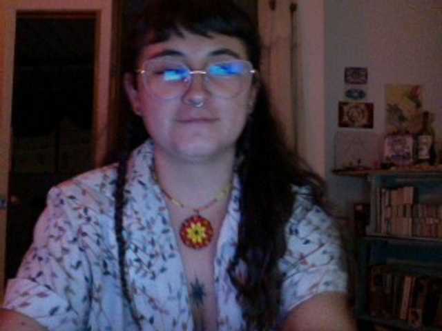 AlmaVolcan88 live cam on BongaCams