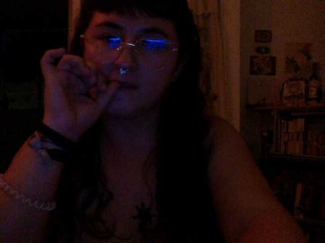 AlmaVolcan88 live cam on BongaCams