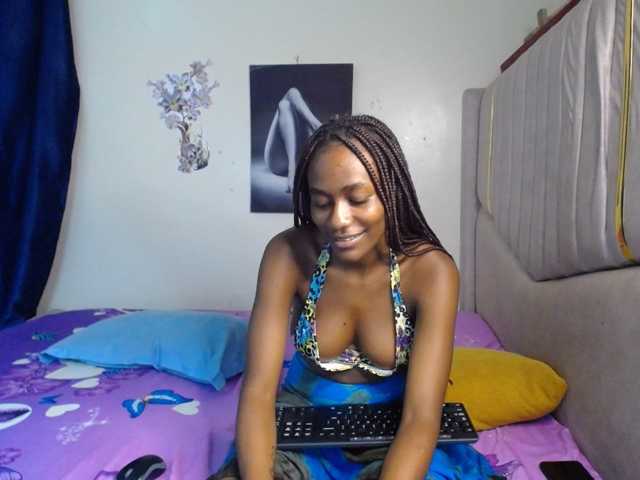 KissMeCoco live cam on BongaCams