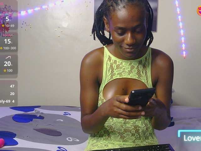KissMeCoco live cam on BongaCams