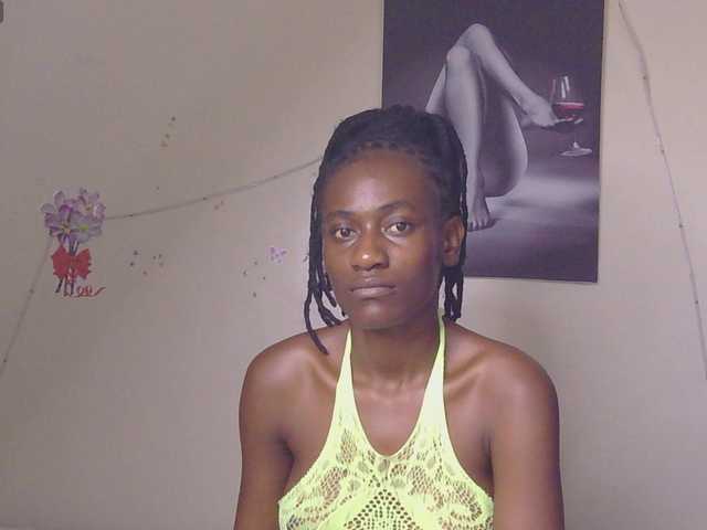 KissMeCoco live cam on BongaCams