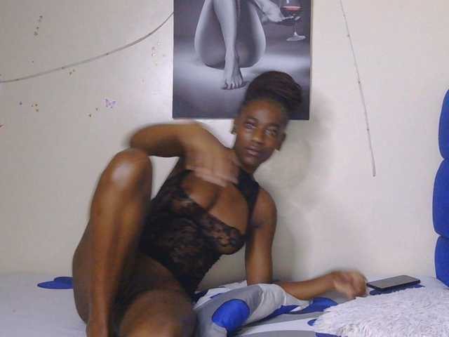 KissMeCoco live cam on BongaCams