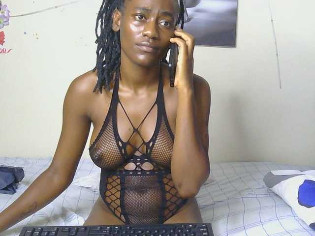 KissMeCoco live cam on BongaCams
