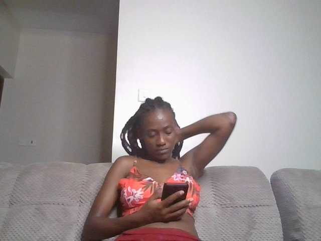KissMeCoco live cam on BongaCams