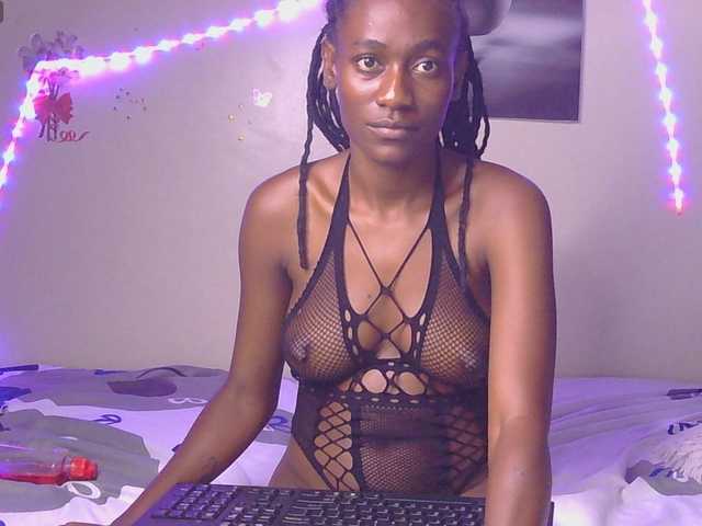 KissMeCoco live cam on BongaCams
