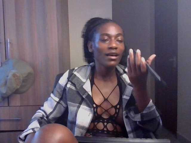 KissMeCoco live cam on BongaCams