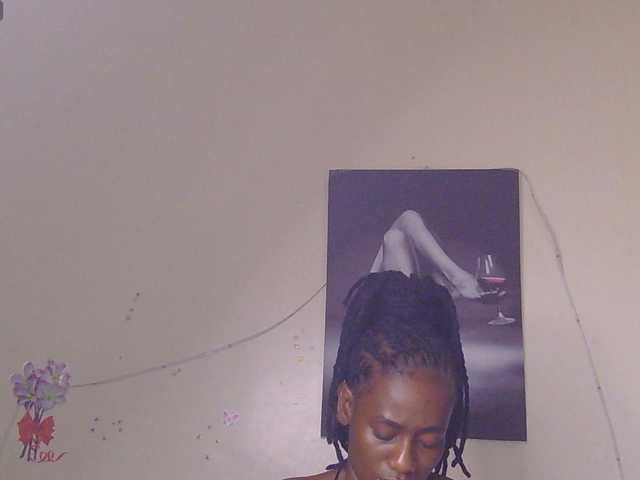KissMeCoco live cam preview