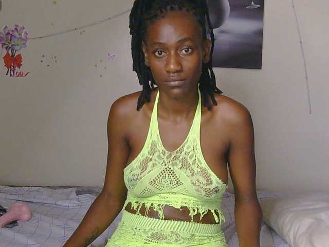 KissMeCoco live cam on BongaCams