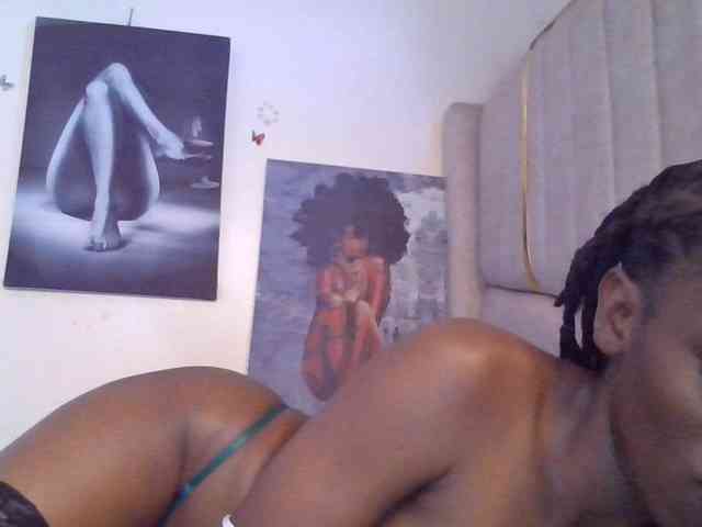 Model: KissMeCoco