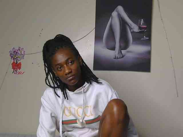 KissMeCoco webcam