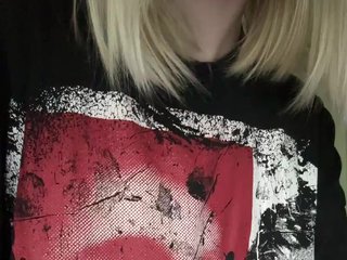 LizzuCrown Porn Show