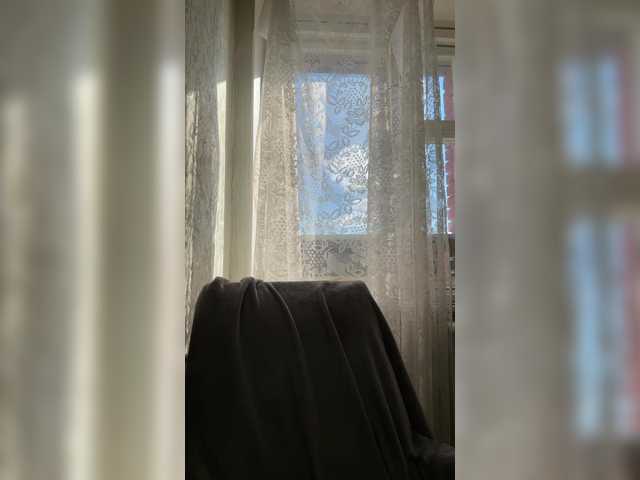 LizzuCrown live cam on BongaCams