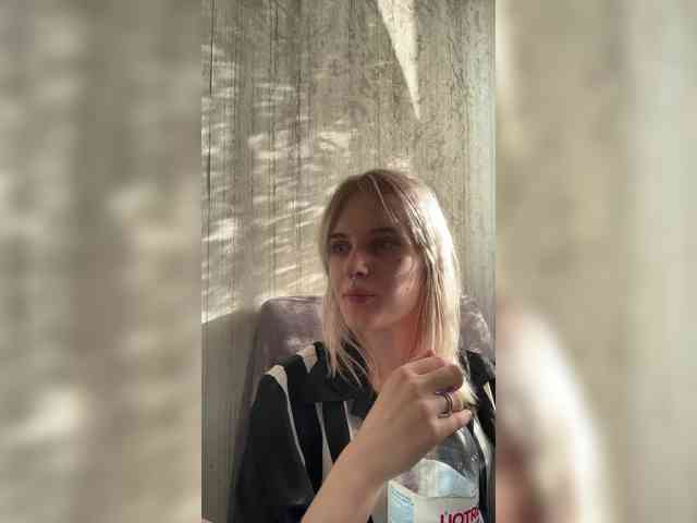 Модель: LizzuCrown