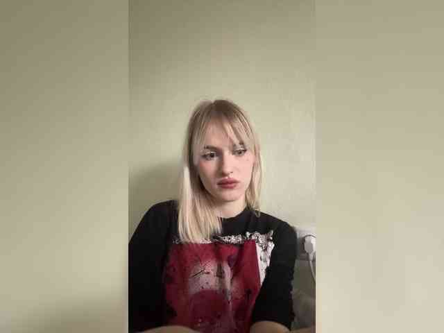 LizzuCrown - Girl 