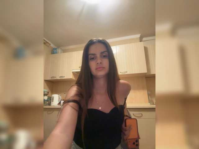 Asya2527 webcam