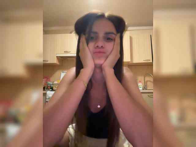 Asya2527 webcam