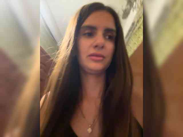 Asya2527 webcam