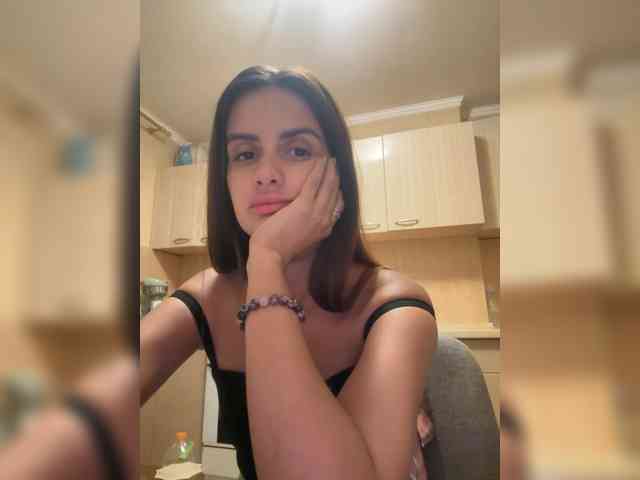 Asya2527 webcam