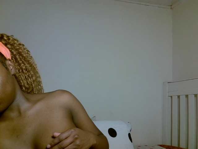 sexyblissy live cam on BongaCams