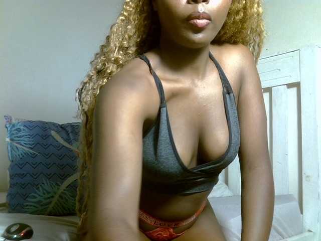 sexyblissy live cam on BongaCams