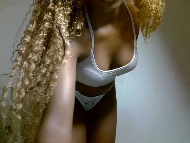 sexyblissy live cam on BongaCams