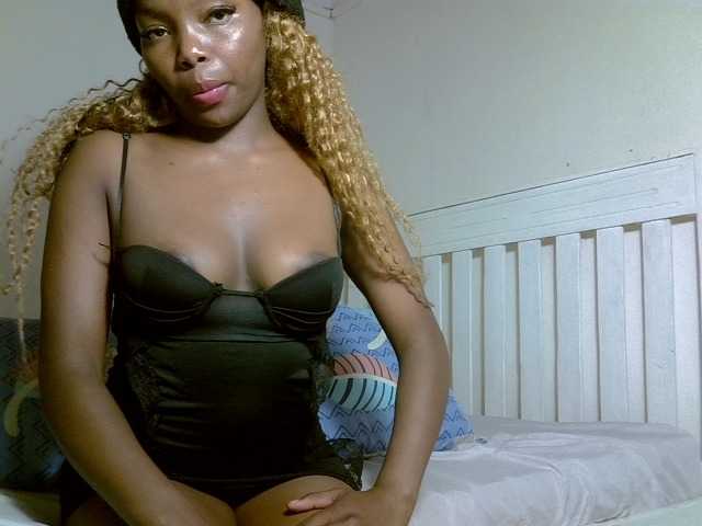 sexyblissy live cam on BongaCams