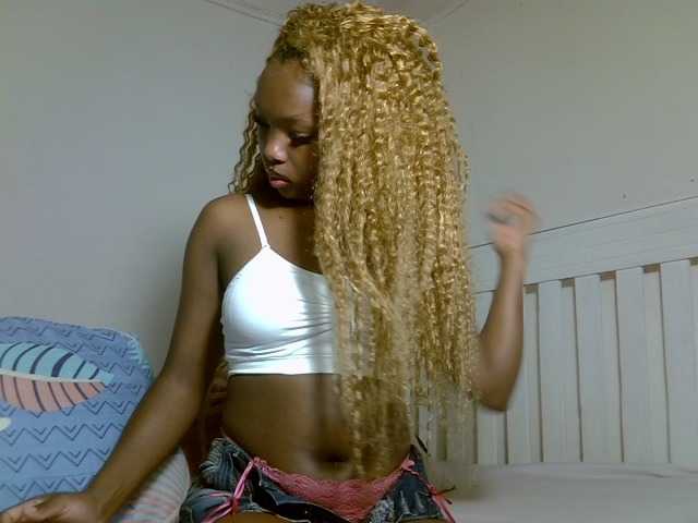 sexyblissy live cam on BongaCams