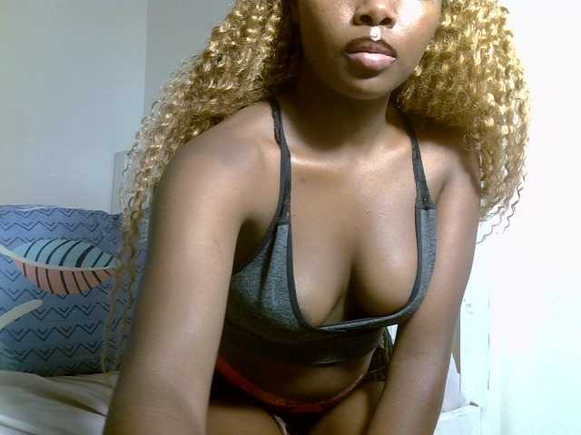 sexyblissy live cam on BongaCams