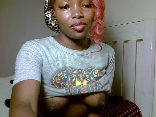 sexyblissy live cam on BongaCams