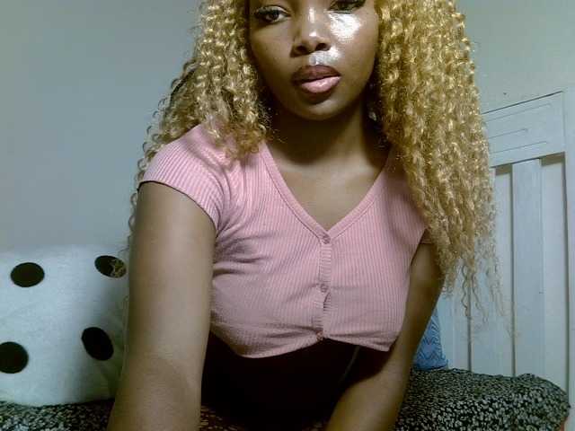 sexyblissy live cam on BongaCams