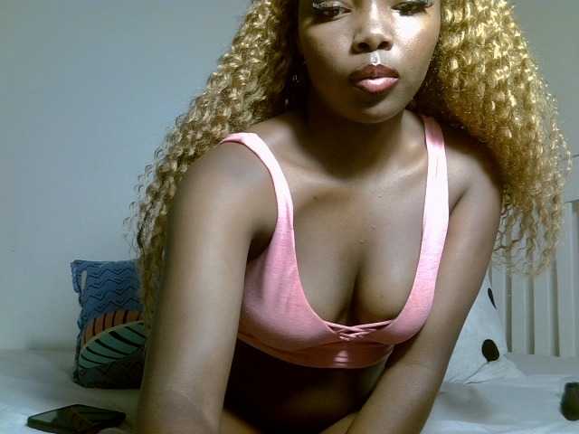 sexyblissy live cam on BongaCams