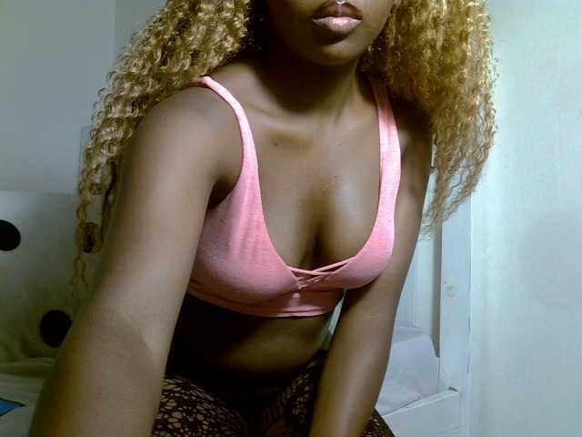 sexyblissy live cam on BongaCams