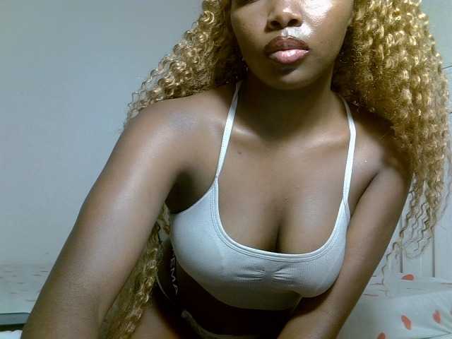 sexyblissy live cam preview