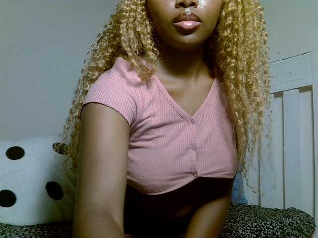 sexyblissy live cam on BongaCams